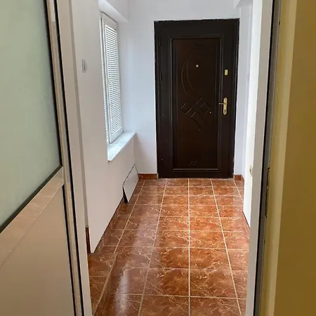 апартмент 27 юли 2 * فارنا