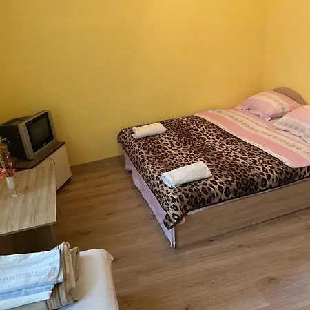 شقة апартмент 27 юли 2 *